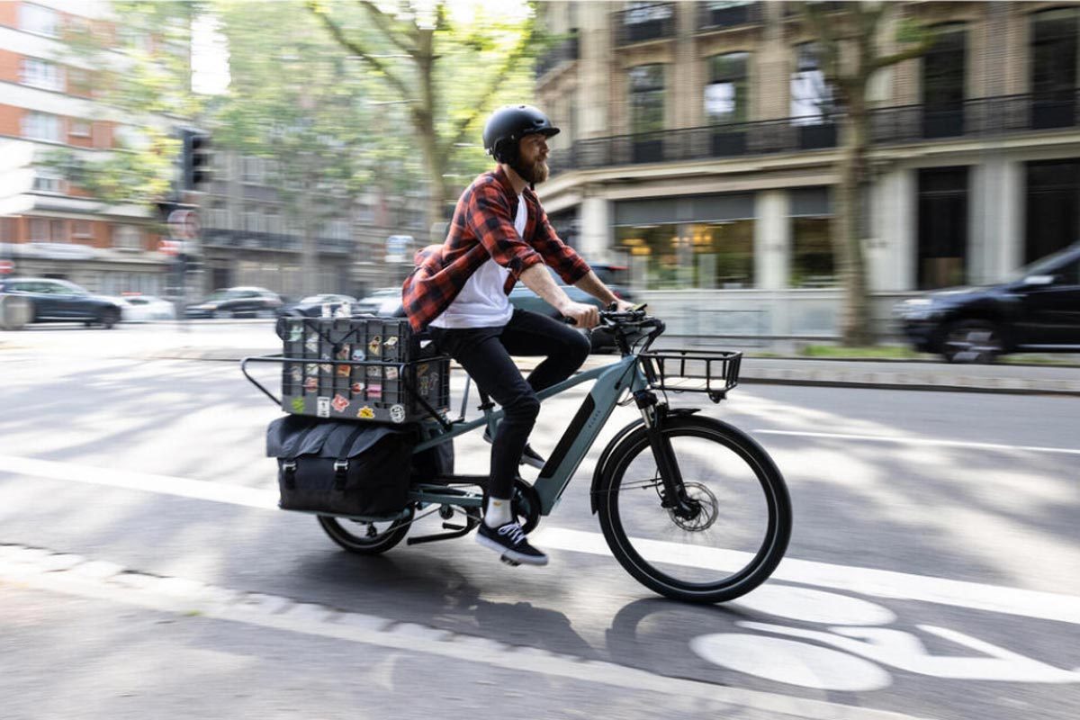 Decathlon lance l'Elops R500 Elec, un vélo cargo électrique à 2 700 euros qui pourrait envahir les routes