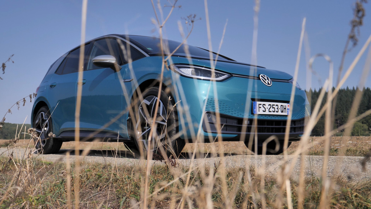 Volkswagen suspend la production de ses voitures électriques à cause de la pénurie de composants