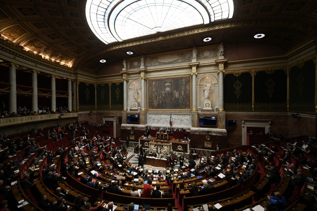 la France fait naître un super régulateur qui va lutter contre le piratage