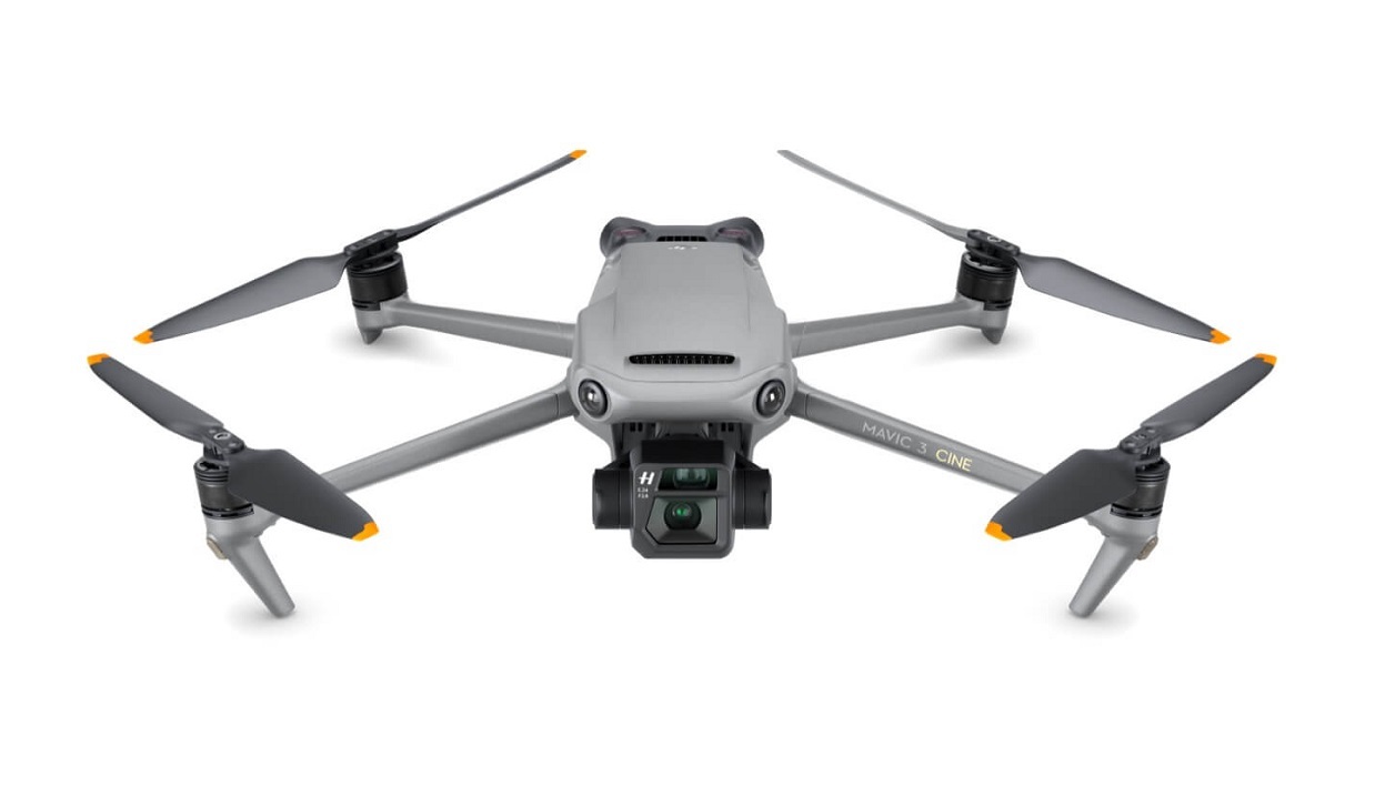 DJI lance les Mavic 3 et Mavic 3 Cine, deux drones avec un double module caméra Hasselblad