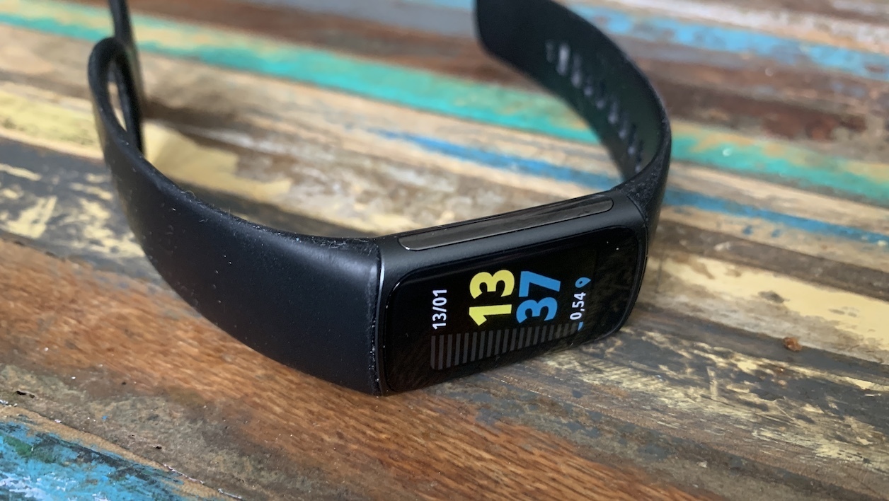 Fitbit Charge 5 : le test complet