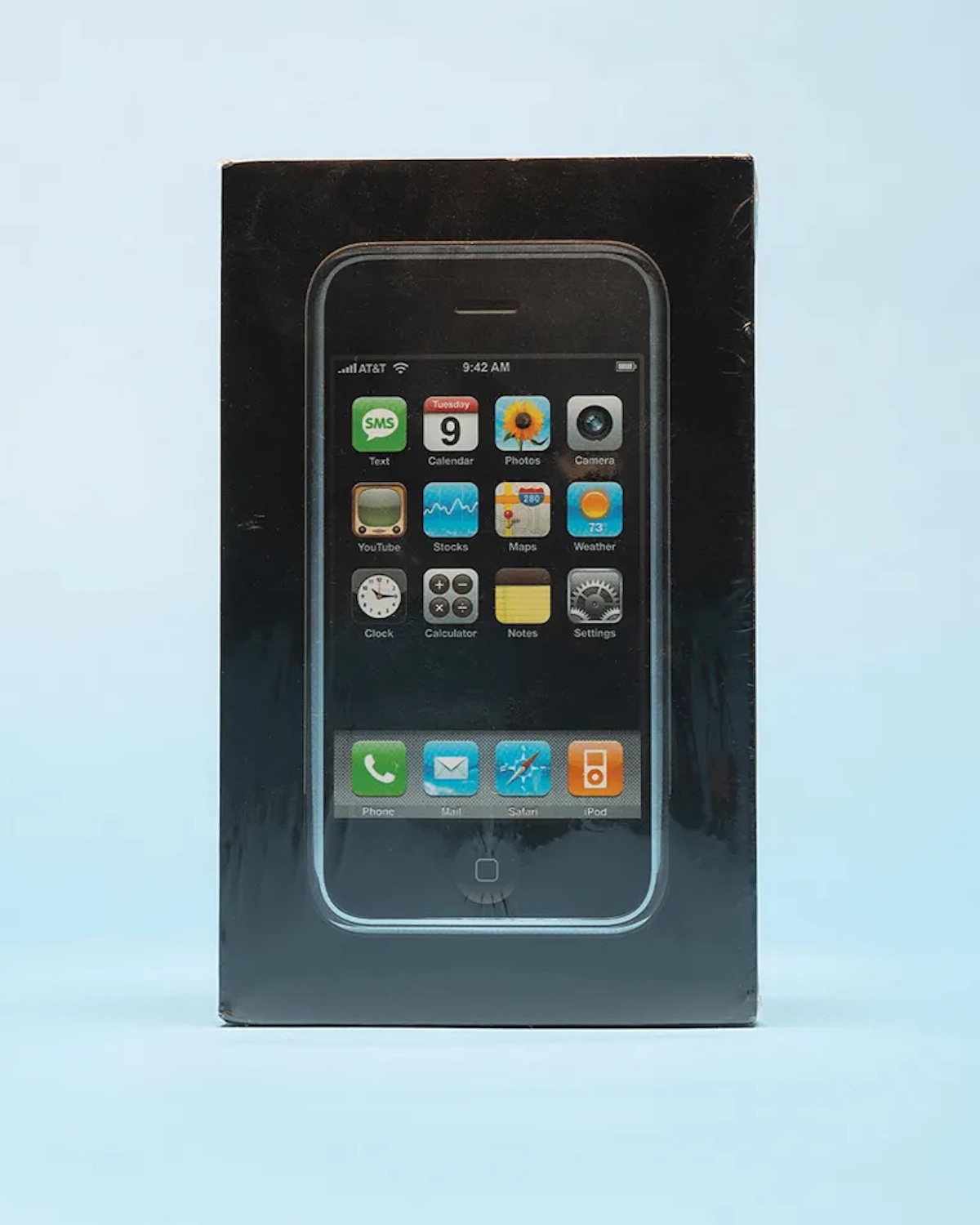 Un iPhone original dans sa boîte scellée se vend 35 000 dollars aux enchères