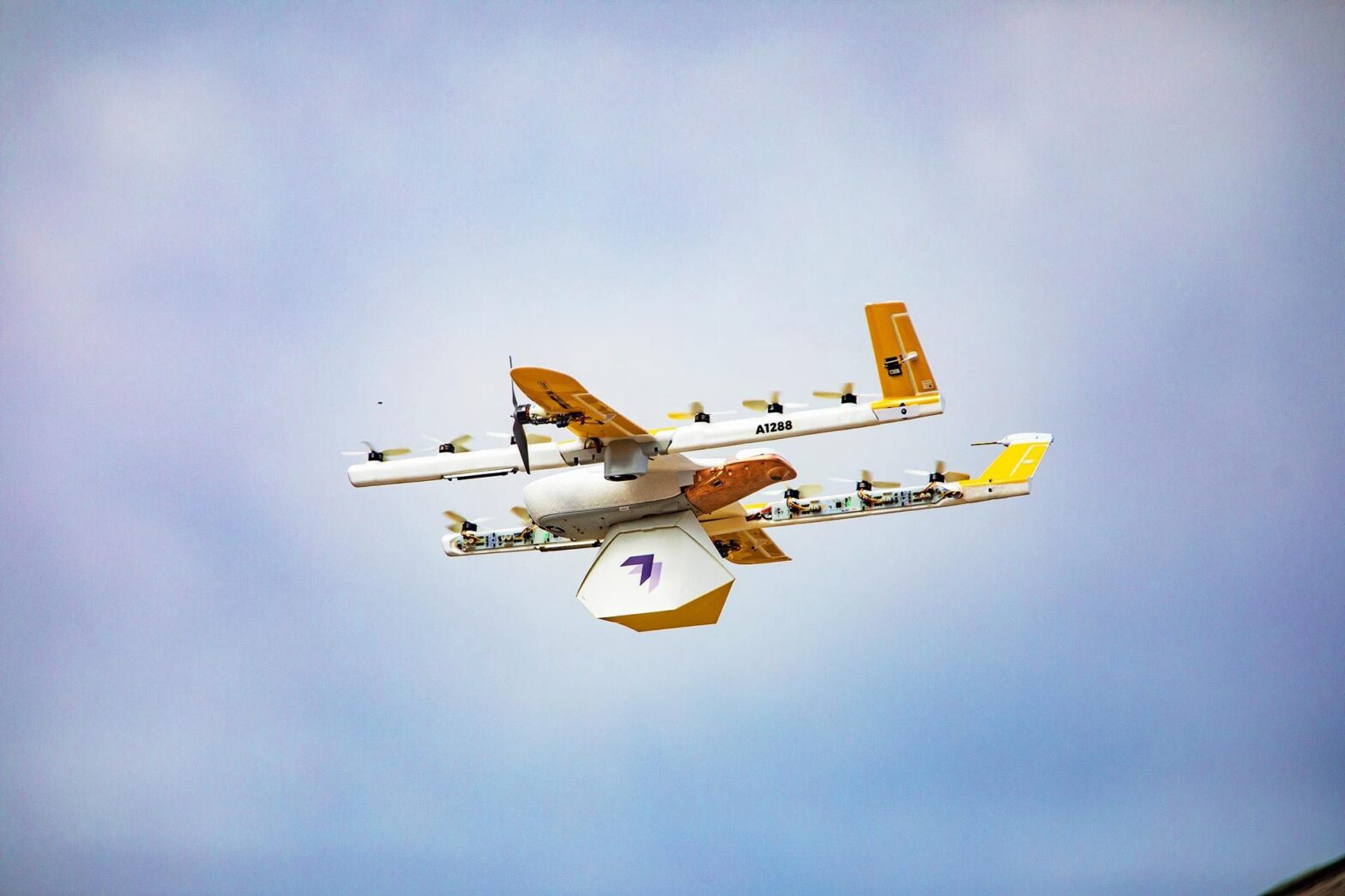 la livraison de colis par drone volant dans plus de pays d'Europe