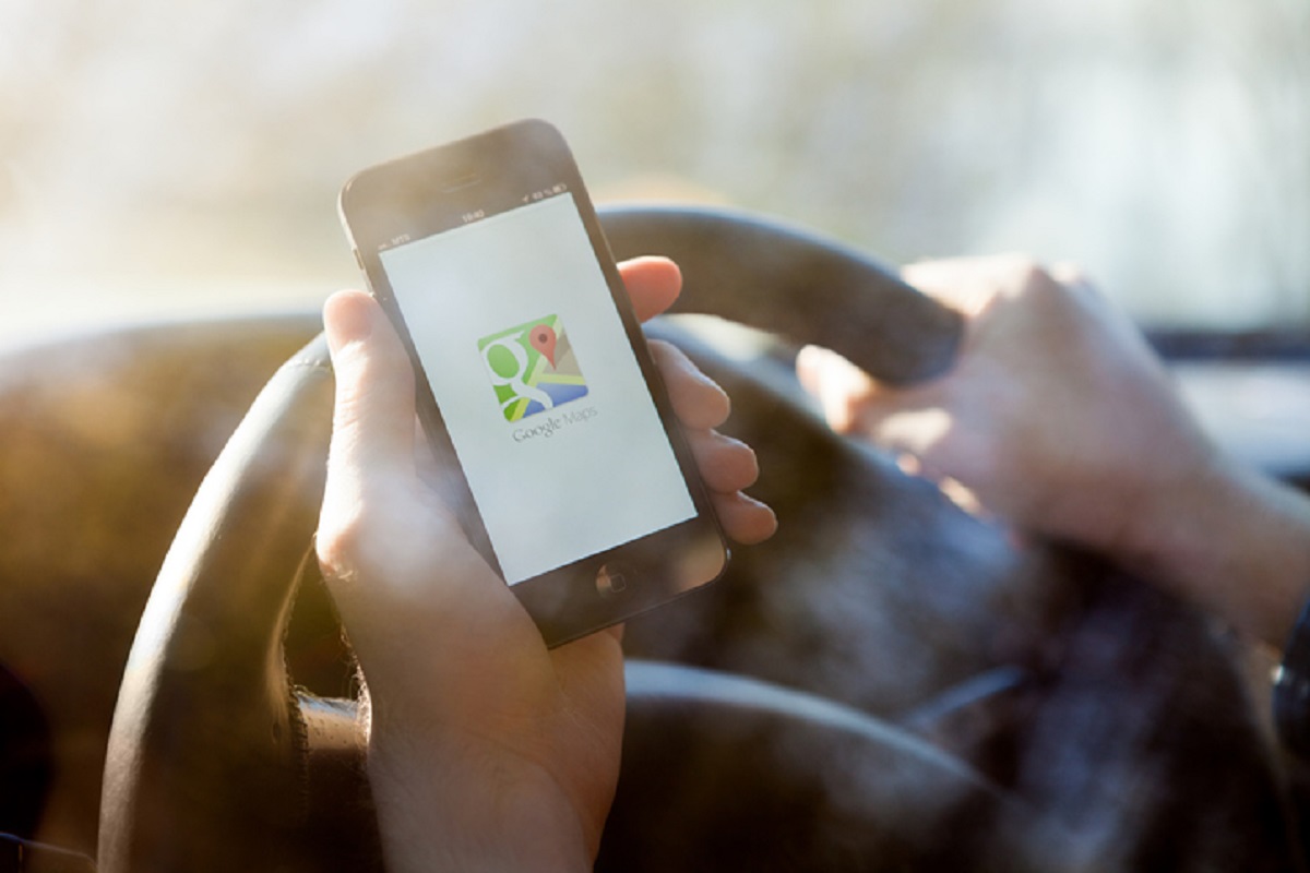 Google réunit les équipes de Waze et de Maps pour réduire les coûts