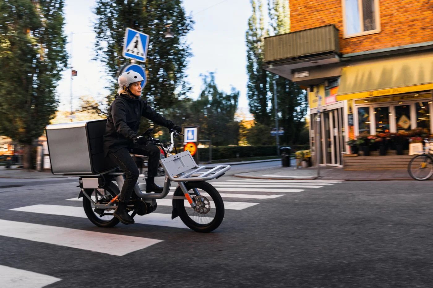 un petit vélo électrique à triple batterie pour 360 km d’autonomie