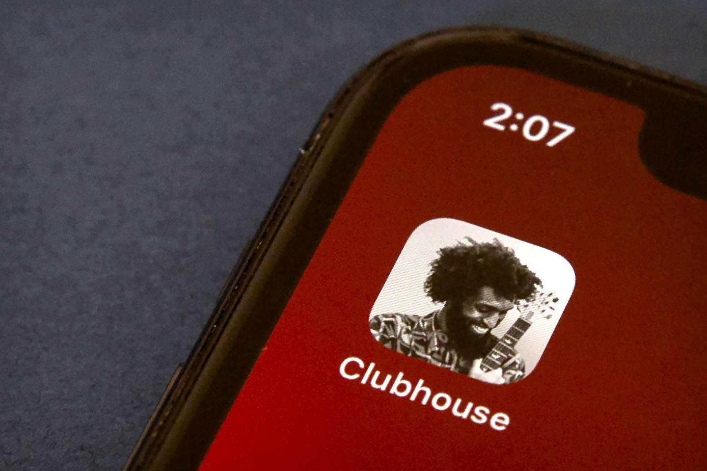 Clubhouse licencie la moitié de ses employés