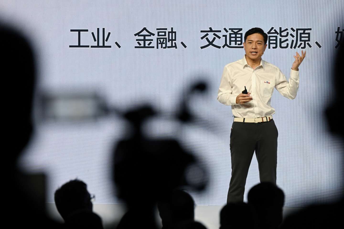 En Chine, les robots conversationnels au diapason des « valeurs socialistes »