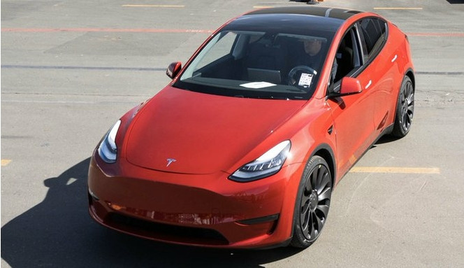 La Tesla Model Y s'offre un record inédit pour un véhicule électrique
