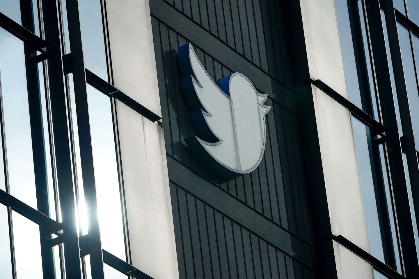 Twitter condamné à payer 100 000 euros pour la non-conformité de ses conditions d’utilisation