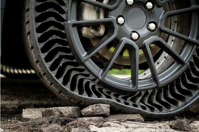 Le pneu increvable Uptis de Michelin s'invite en France