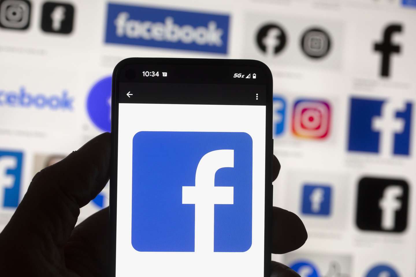 Le Canada décide de ne plus se vendre sur Facebook et Instagram