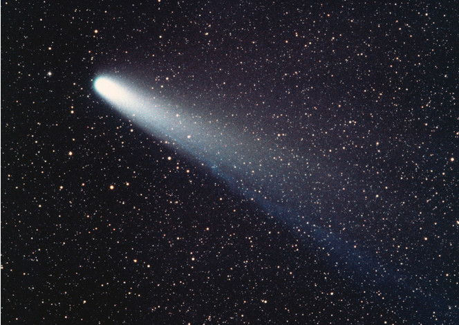 La comète de Halley sur le chemin du retour vers la Terre