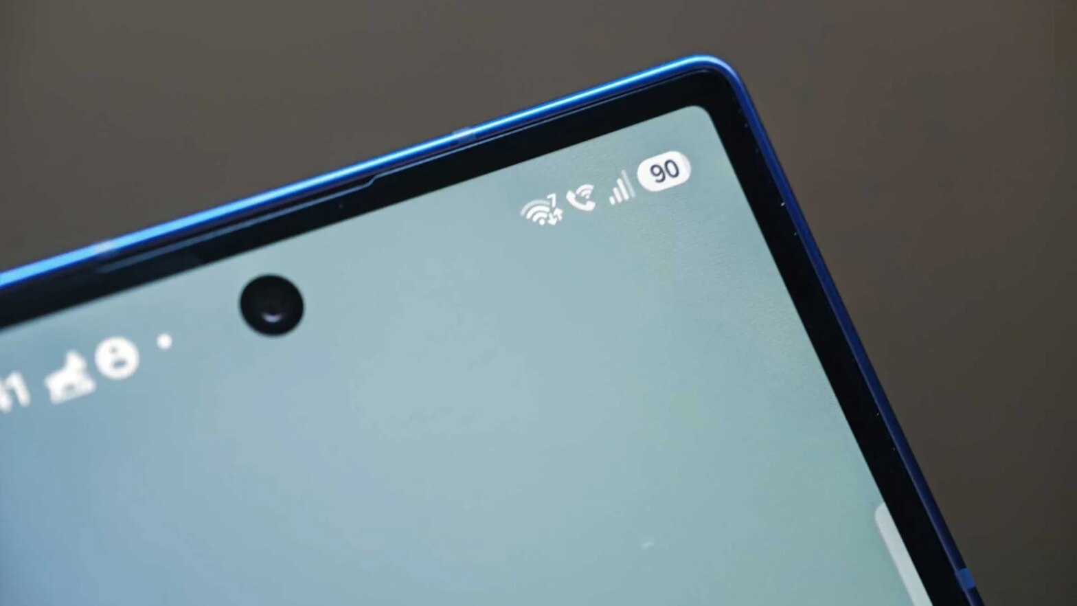Votre Galaxy reste en Wi-Fi 6 sur la Livebox ? Voici le réglage « obsolète » qui change tout
