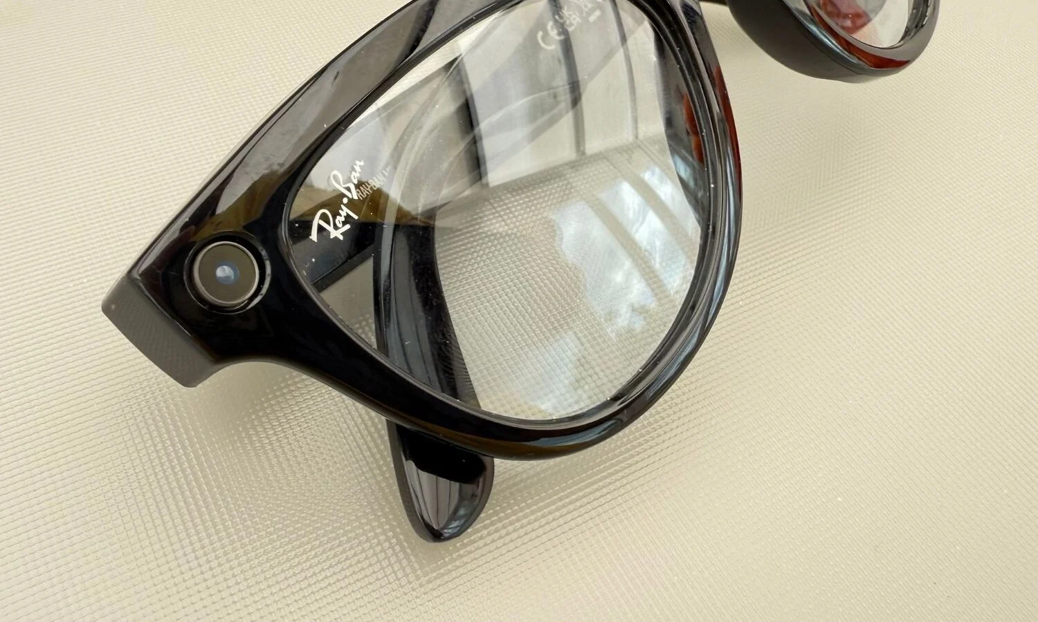 Face aux critiques, Meta ajoute encore des restrictions à ses lunettes connectées