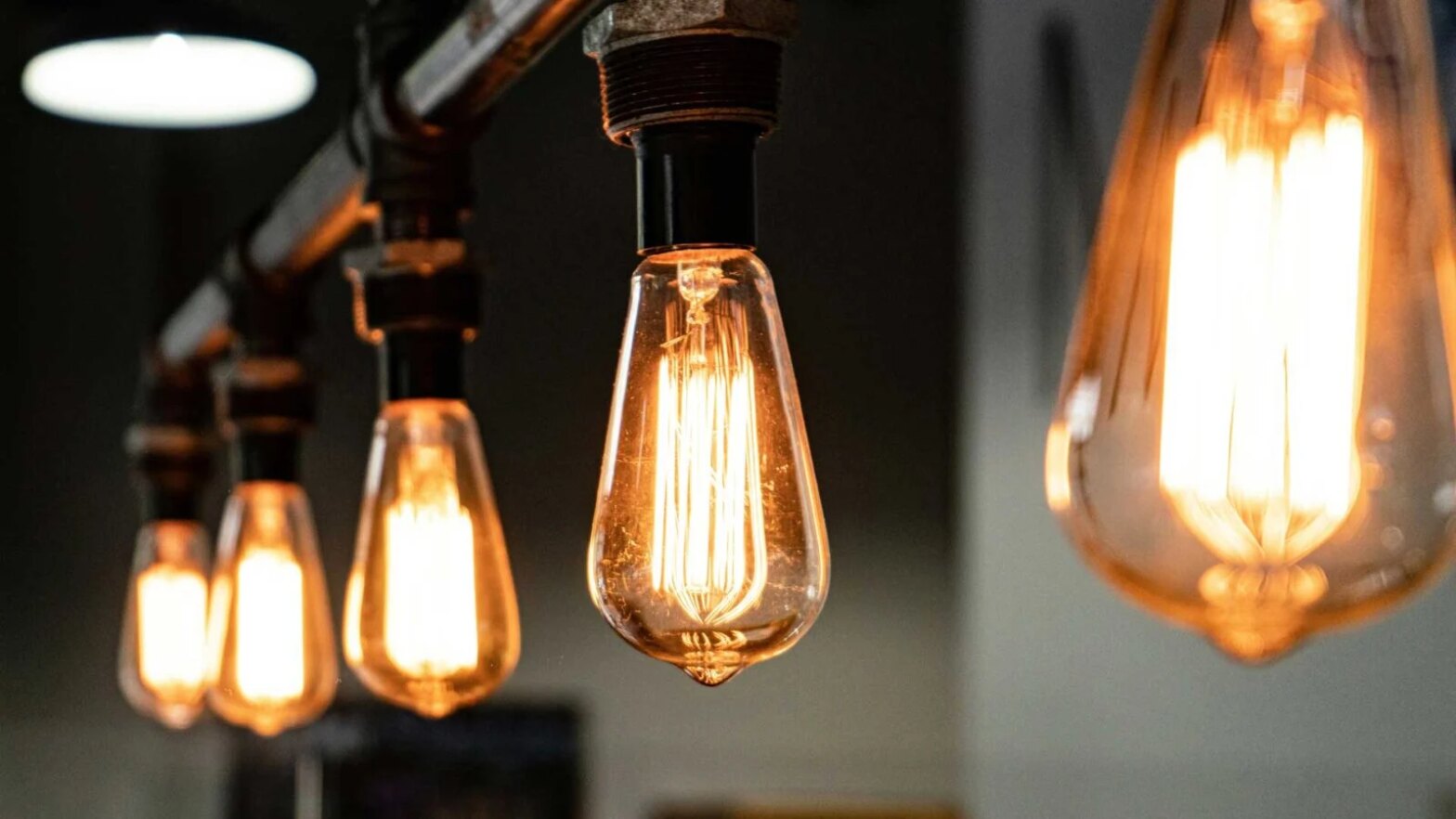 le nouveau quotidien de 72 % des Français face à la flambée de l'électricité